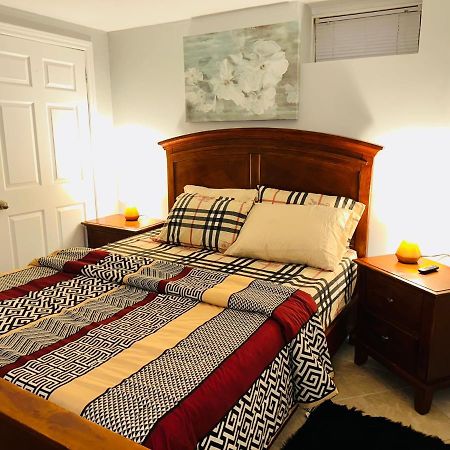 Deluxe Double Room- Hazel Stays Mississauga Exteriér fotografie